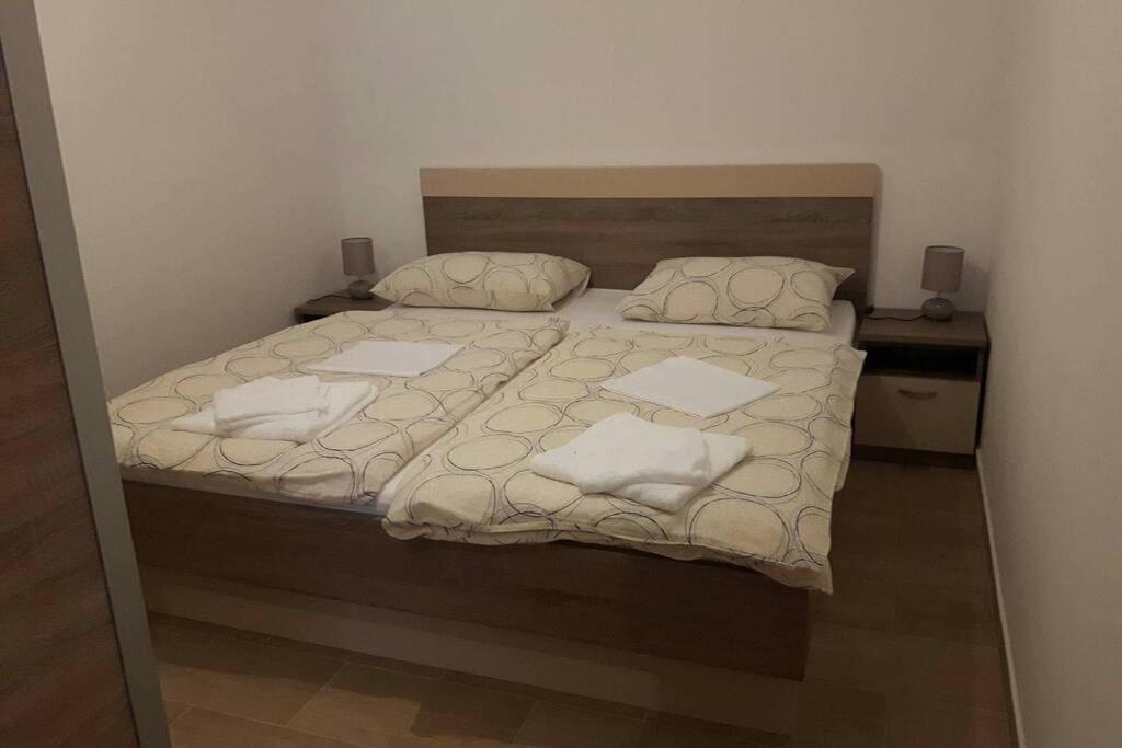 Apartman Jercic Leilighet Dugi Rat Eksteriør bilde